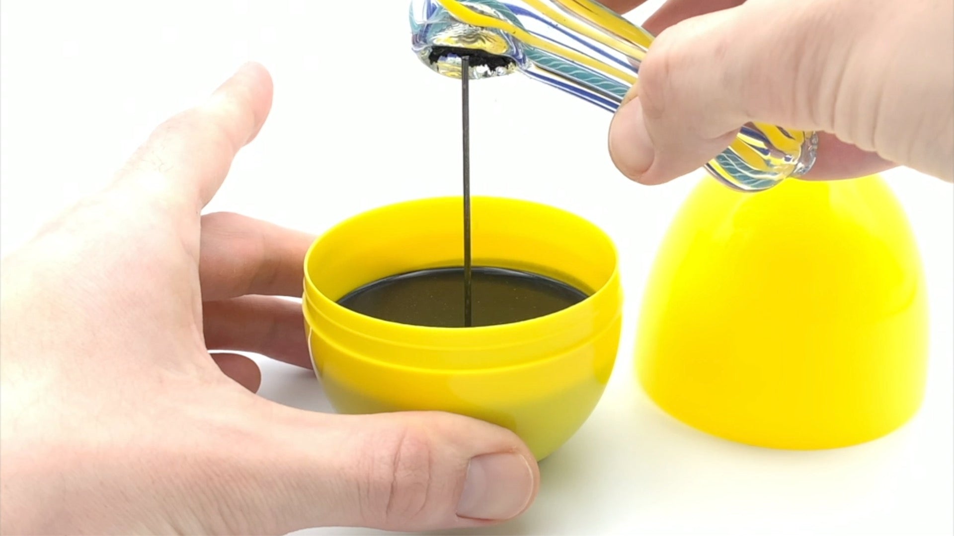 Poke A Bowl® Egg Ashtray (Yellow)